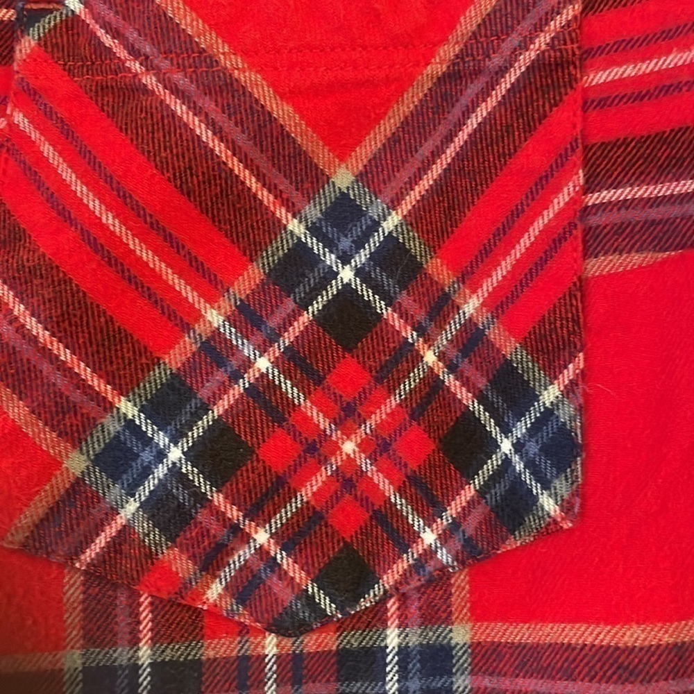 Women’s Blue Mountain red plaid grunge flannel shirt in Medium - Picture 3 of 4
